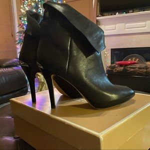 Michael Kors Blk Open Toe Bootie